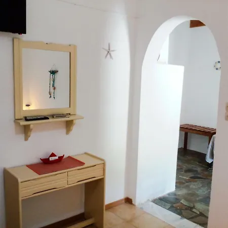 Mar-nik Village Apartment