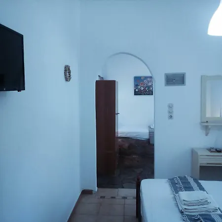 Mar-nik Village Apartment